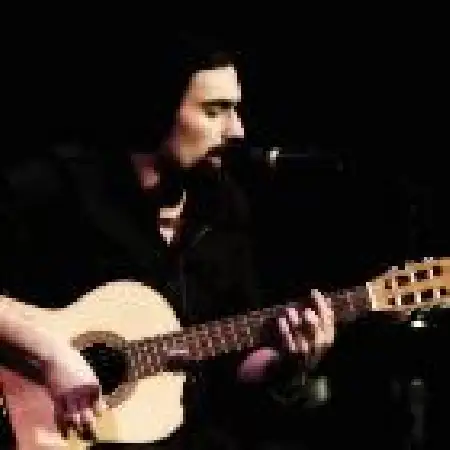 دانلود اهنگ اسرار میترسم