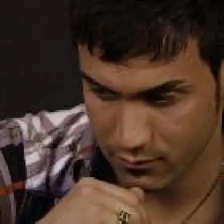 دانلود اهنگ امید اکبری داشته باش هوامو