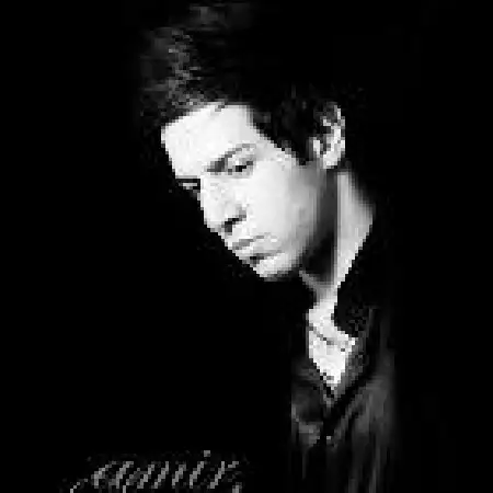 دانلود اهنگ امیر سینکی تو اینجایی