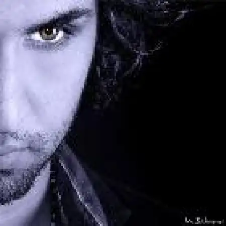 دانلود اهنگ امین مرعشی این همه عاشق داری (ریمیکس)