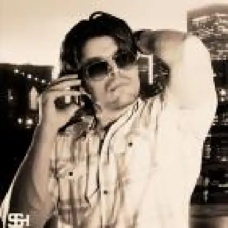 دانلود اهنگ ایرج جهاندیده دلم تنگه