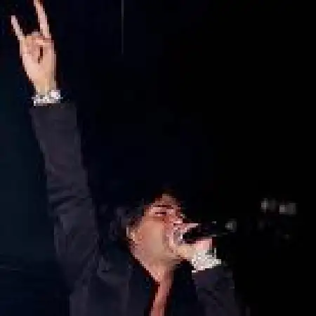 دانلود اهنگ بابک رهنما یه شب رویایی با تو