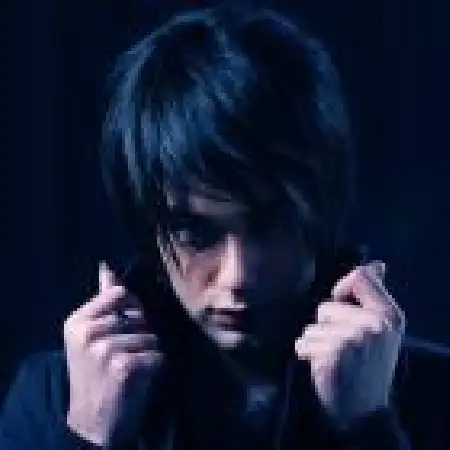 دانلود اهنگ پژمان کامرانی عطر تنت