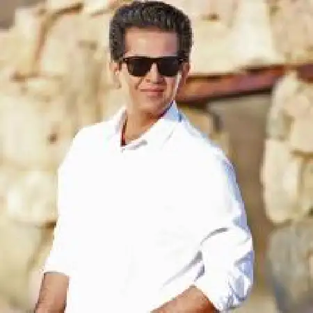 دانلود اهنگ حمید طالب زاده تو کنارمی