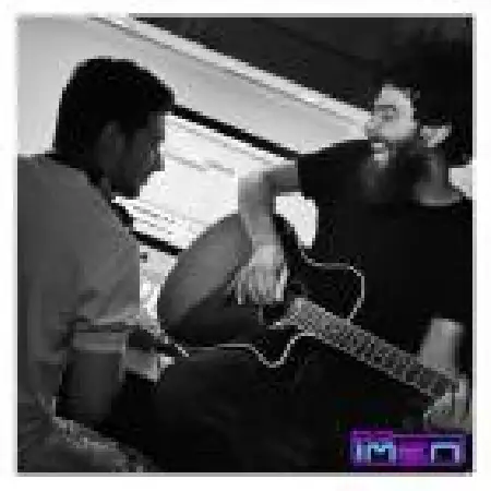 دانلود اهنگ دی جی ایمن زندگانی اینست با حضور علی آرزو