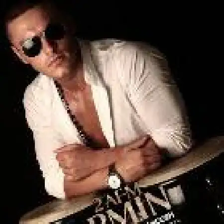 دانلود اهنگ آرمین 2afm چیزی شده