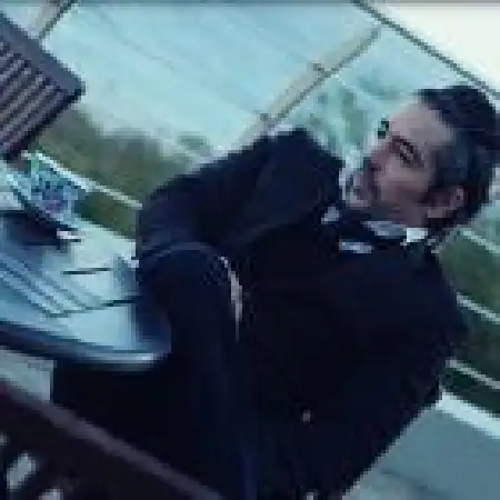 دانلود اهنگ آیوان آغوش