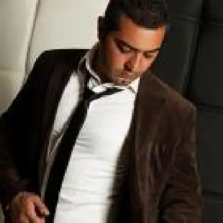 دانلود اهنگ شاهین زندیه اومدی