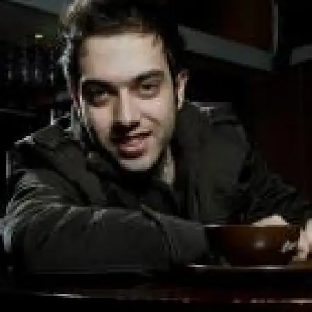 دانلود اهنگ علی بهمرام عشق من