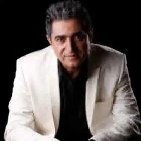 دانلود اهنگ فریدون آسرایی مسافر (ریمیکس مهدی میلانی)