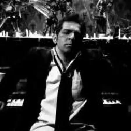 دانلود اهنگ فریمان با من بمون با حضور امیر تتلو