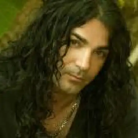 دانلود اهنگ کارلو ونتی پاپا با حضور دی جی اندیشه(ریمکس)