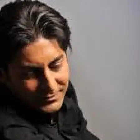 دانلود اهنگ کیارش حسن زاده زندگیم آرومه