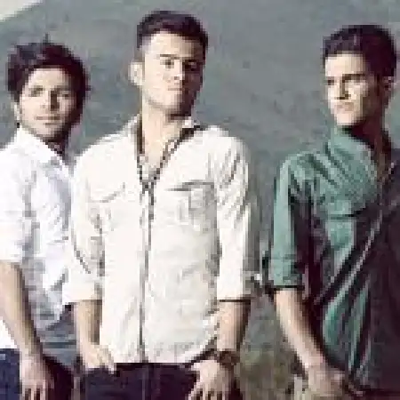 دانلود اهنگ گروه امو منو