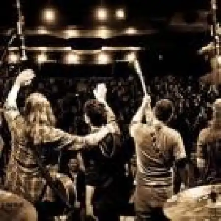 دانلود آلبوم تک اهنگ ها از گروه کامنت