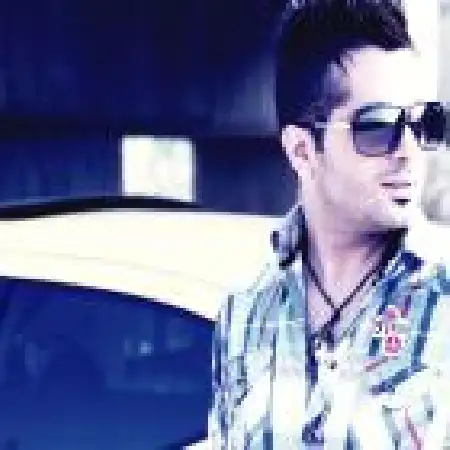 دانلود اهنگ مایکل واحدی اونم جات می زاره