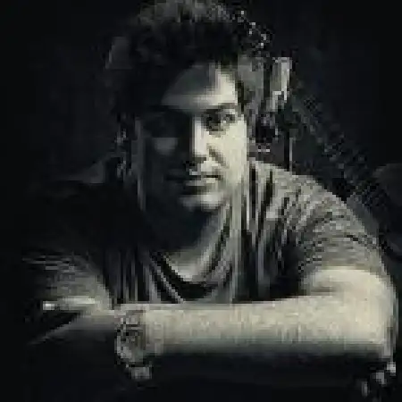 دانلود اهنگ مجتبی یوسفی تظاهر کن