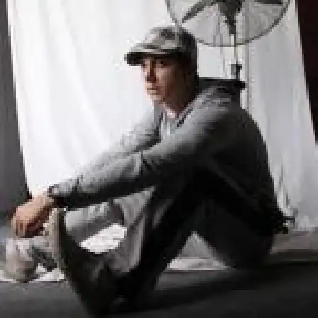 دانلود اهنگ محسن بزرگی حس غریب