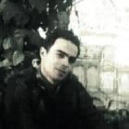 دانلود اهنگ محمدرضا قاضی زاده دارم پیر میشم