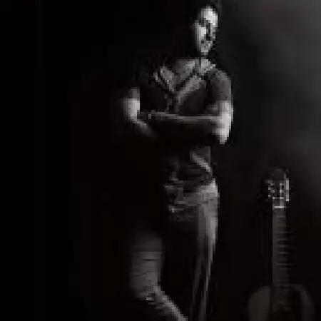 دانلود اهنگ مصطفی سلیمی ۹ شب