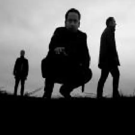 دانلود اهنگ معین ادیم سازش