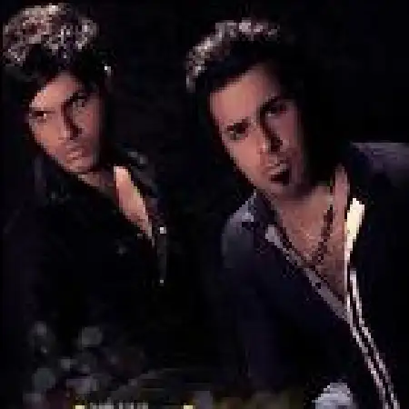 دانلود اهنگ معین طیبی نیمه جون با حضور سامان اسلامی