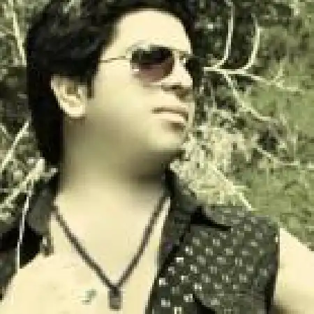 دانلود اهنگ وحید میمیرم واسش