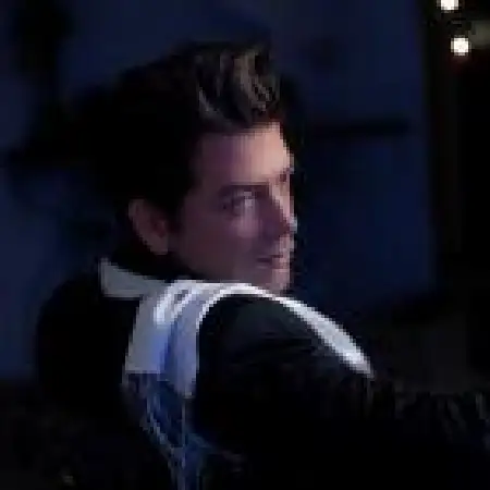 دانلود اهنگ هنری زادور لحظه خوشبختی