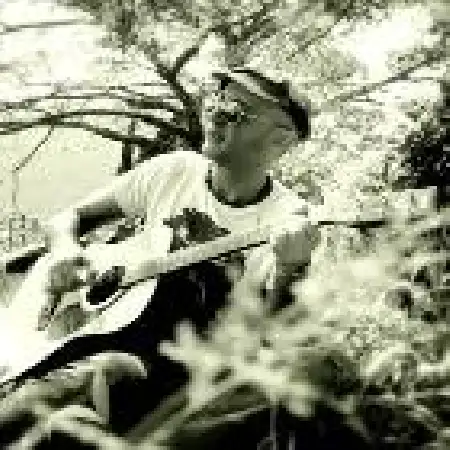 دانلود اهنگ هومن اژدری خیانت موجه