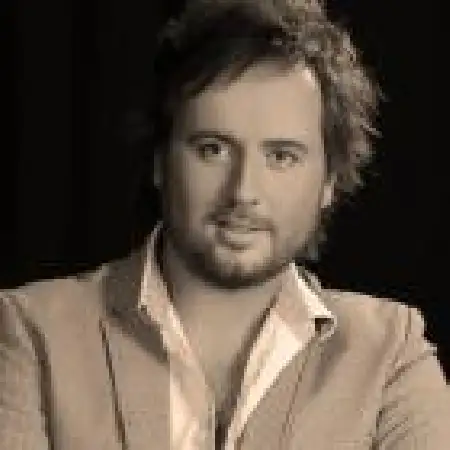 دانلود اهنگ هومن سزاوار ازت دلگیرم ۲