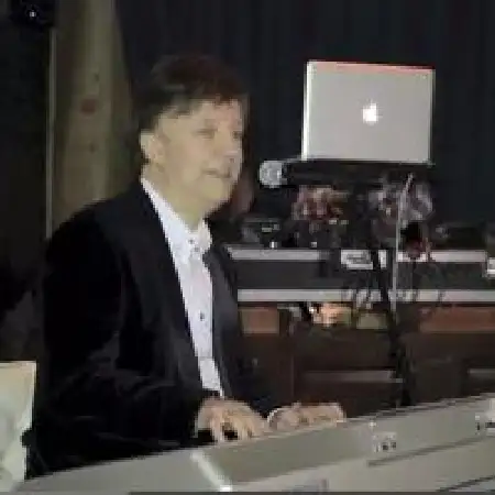 دانلود آلبوم تک اهنگ ها از رخشان فروتن (ایشان)