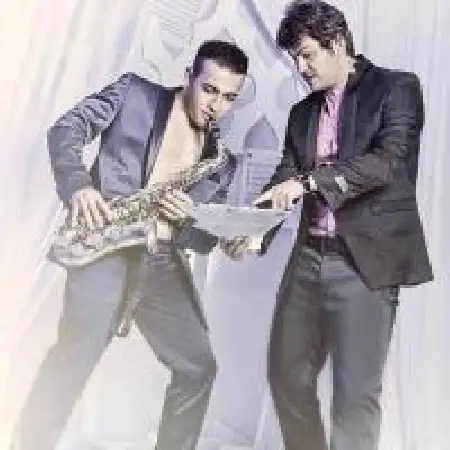 دانلود اهنگ علی کیا میرقصم با حضور تورج