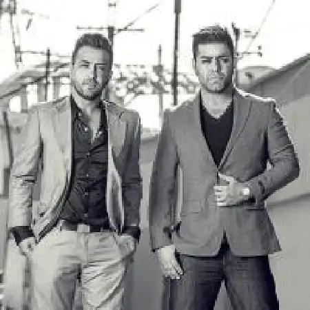 دانلود اهنگ ماکان قشقایی این روزا حالم عجیبه با حضور علیشمس