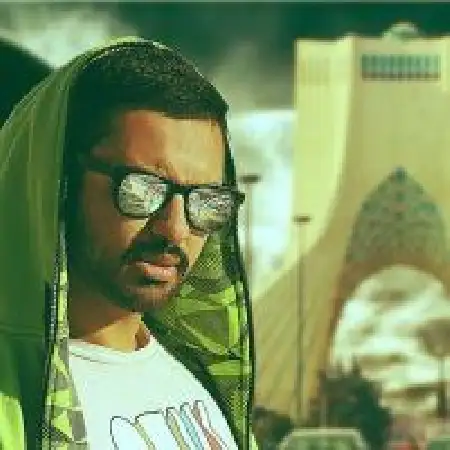 دانلود اهنگ آرش صدا خیابون آزادی