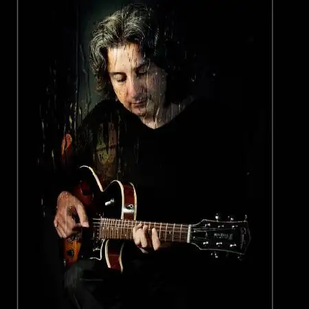 دانلود اهنگ بابک امینی این عشق