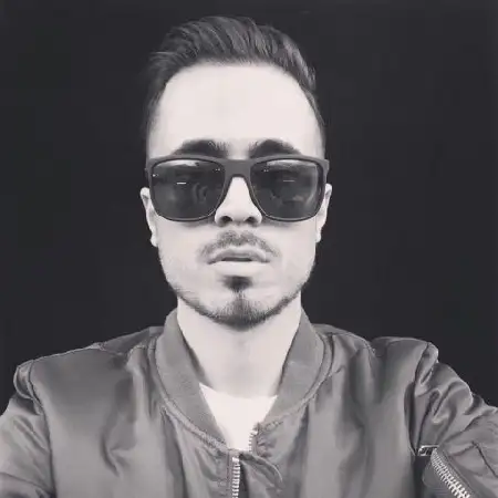 دانلود اهنگ تورج پارازیت زر